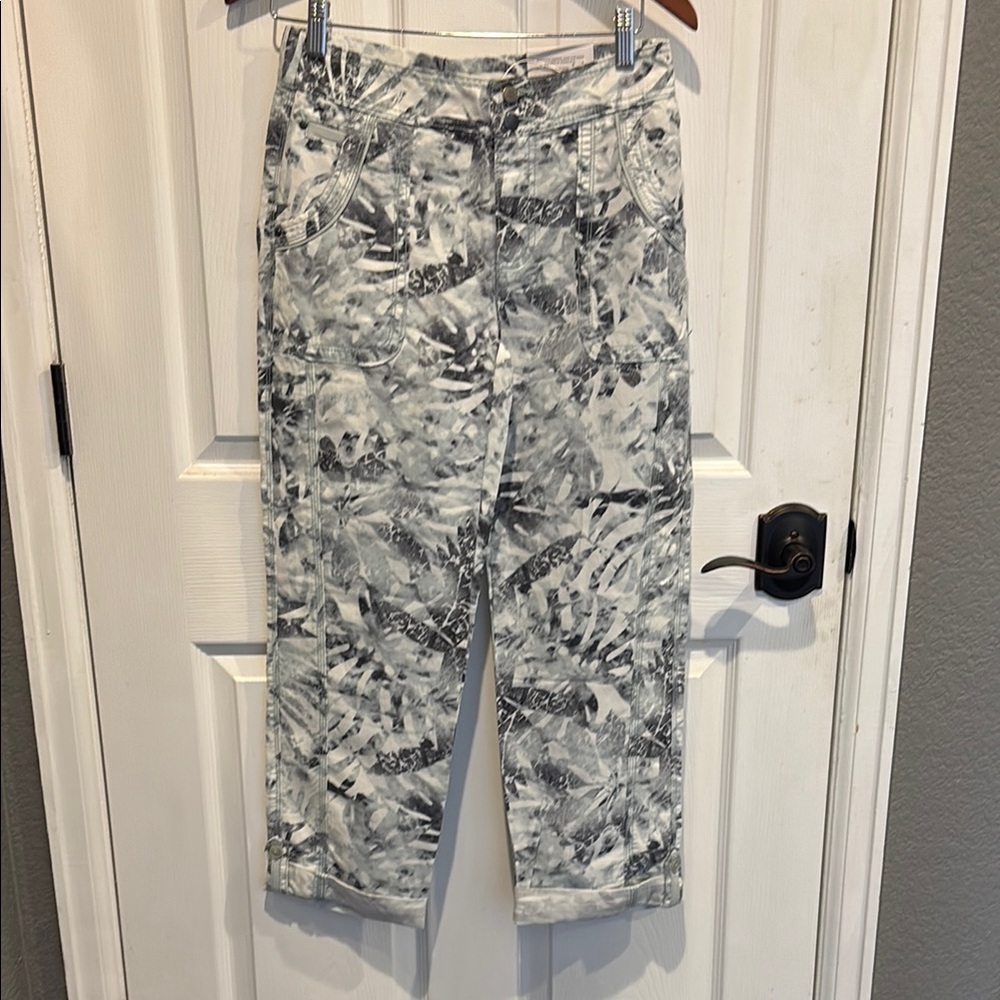 Chico's Gray Cargo Jeans Relaxed Fit Lightweight